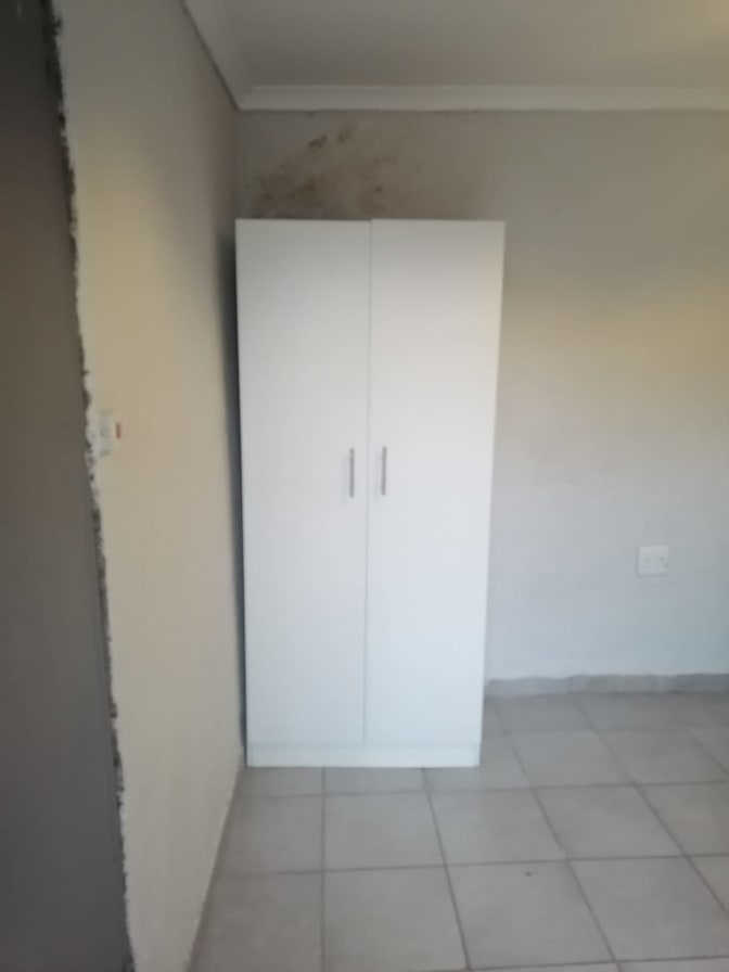 Lineo's room