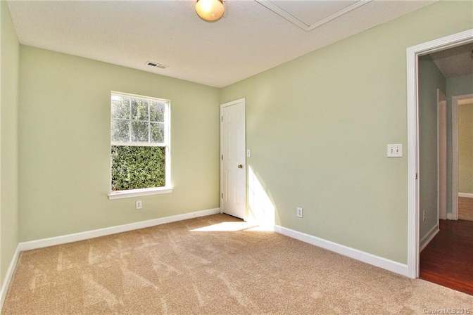 Alcove Rooms's room