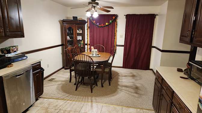 M Manuel's room