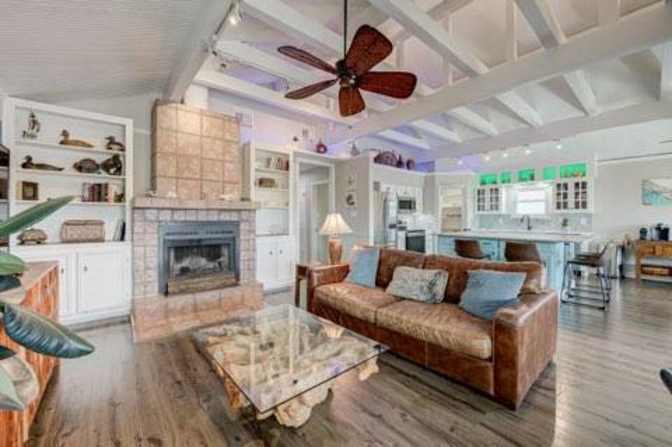 Travis's room