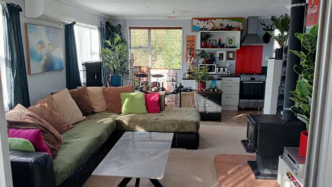 JEREMY's room