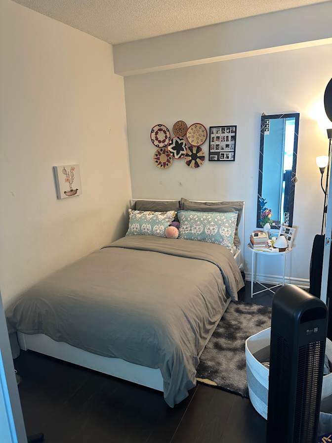 Mimi's room