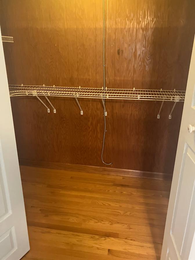 McCullough home's room