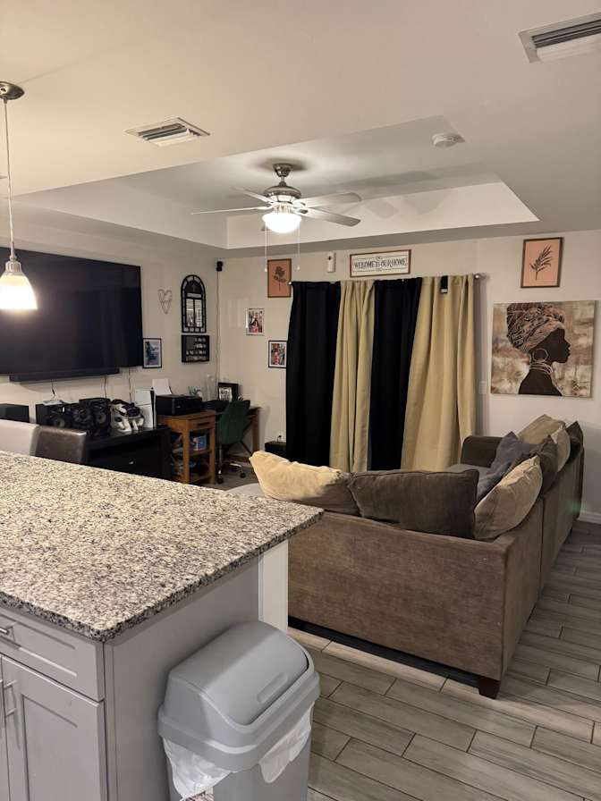 Delmar's room