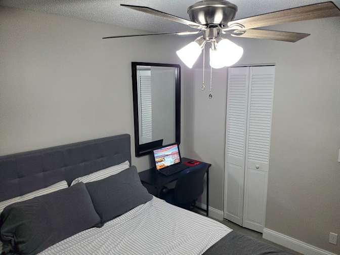 Jason Bryan, Realtor's room
