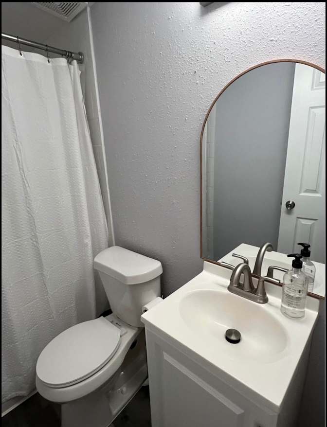 Alicia's room