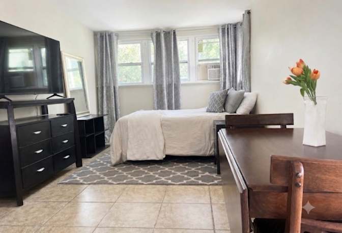 Jennifer Dawson's room
