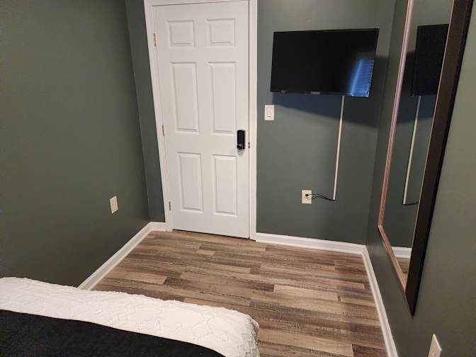 CL&C Property Management and Consulting's room