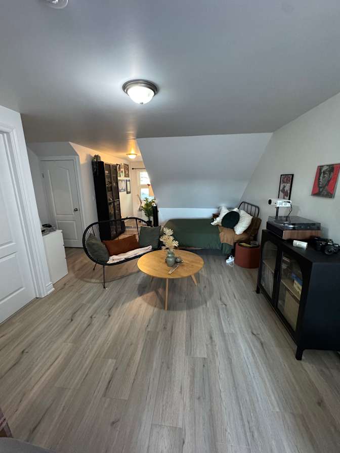 Yan's room