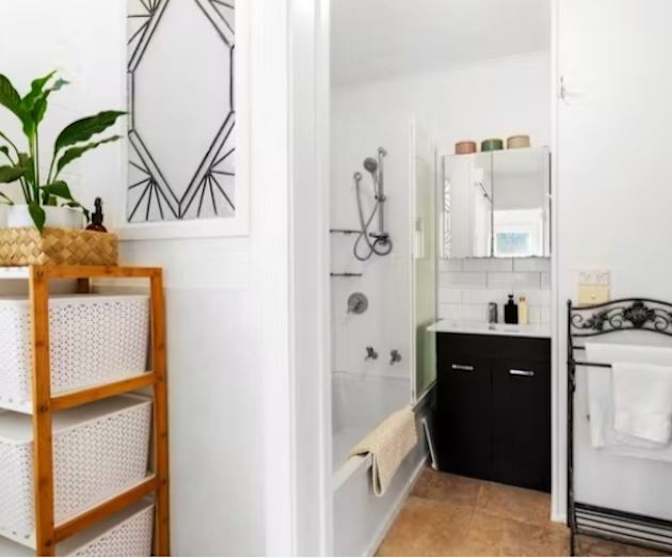 Jennifer's room