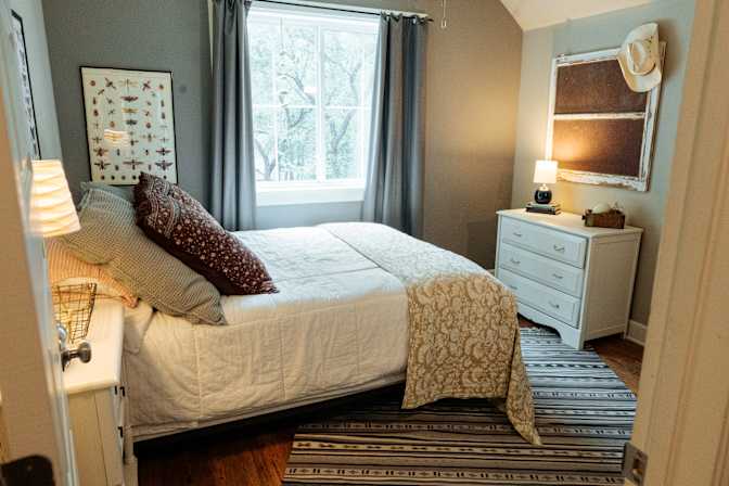 Lesa Smothers's room
