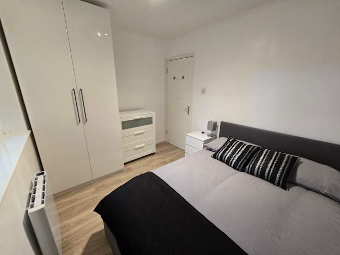 Cem's room
