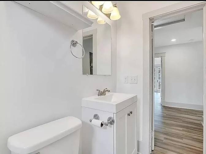 Omelora Living Services's room