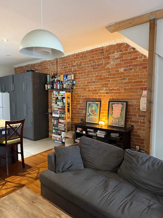 Chris Tomczak's room