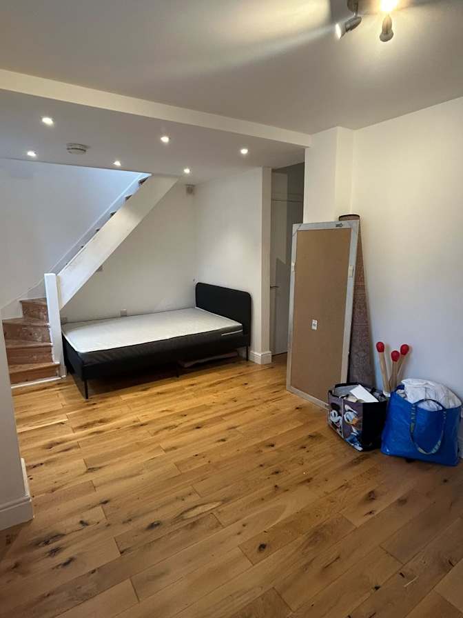 Maisie's room