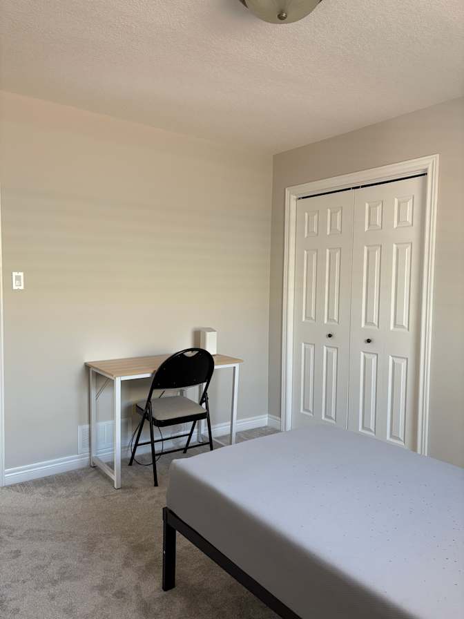 Diem Chi Doan's room