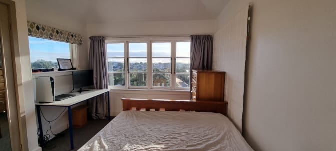 Oliver Rose's room