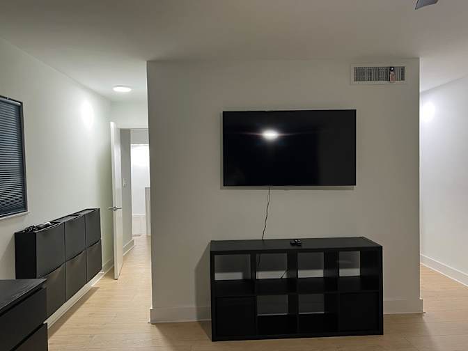 alex's room