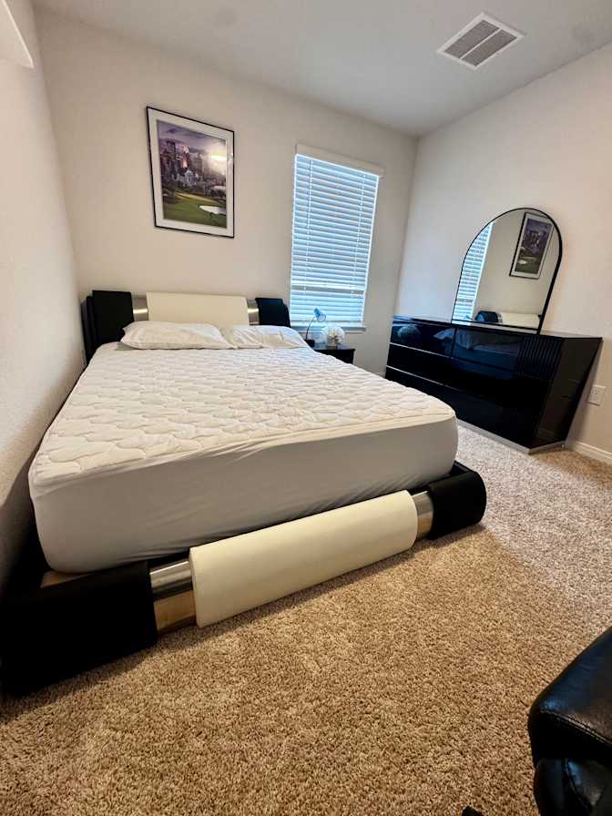 Resty's room