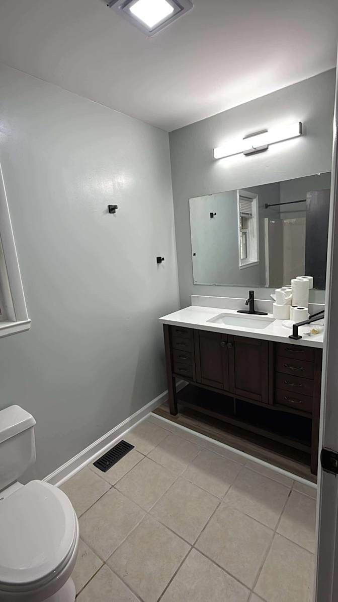 Darren Phillips's room