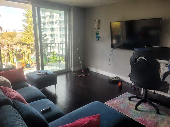 Jason Bahrt's room