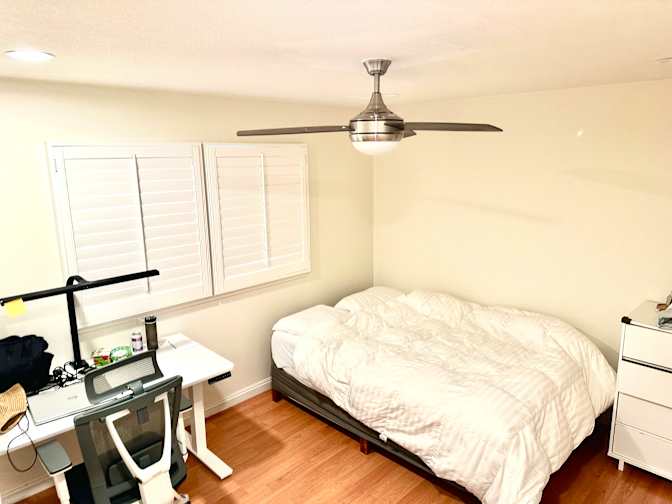 Khanh's room