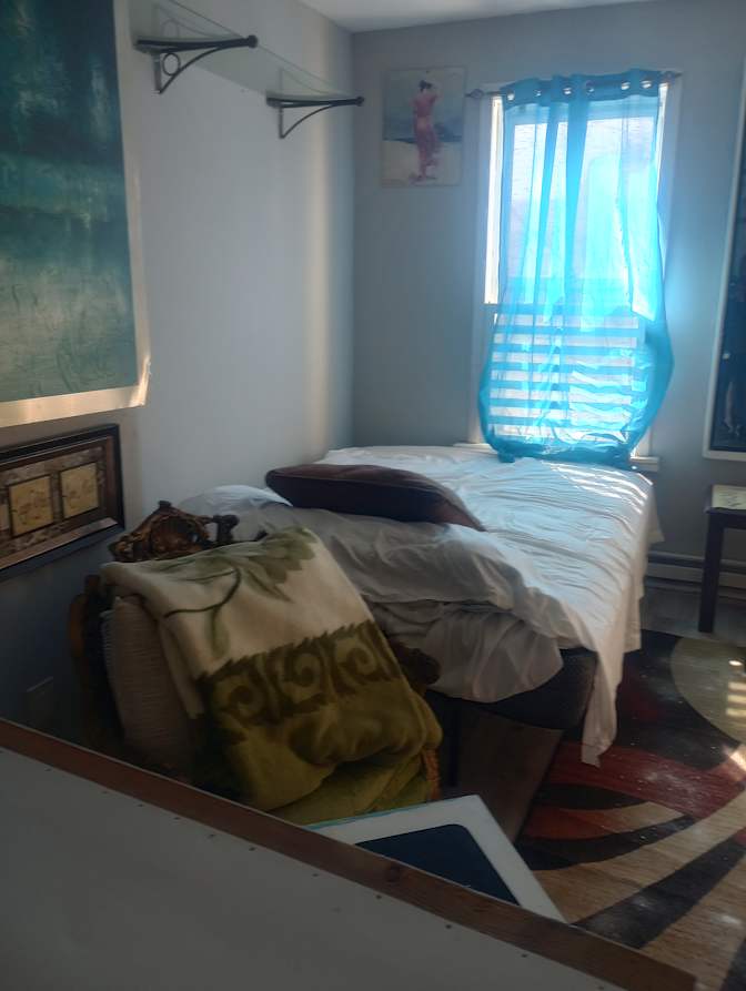 David Acevedo's room