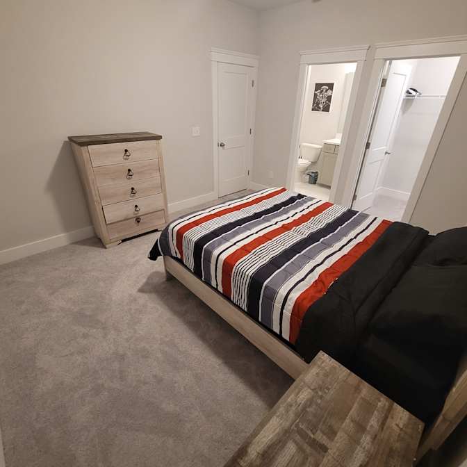 Ken's room