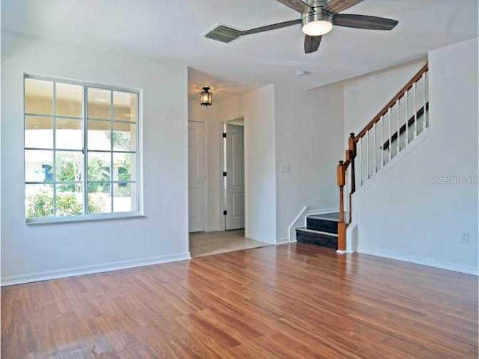 Leasing's room