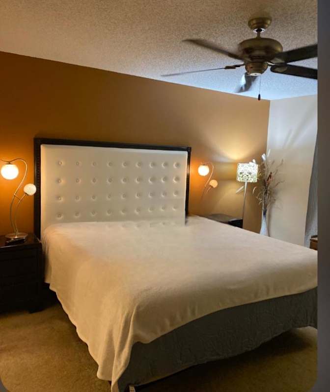 dina's room