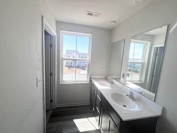 Alcove Rooms's room