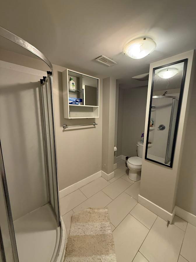 siya bhardwaj's room