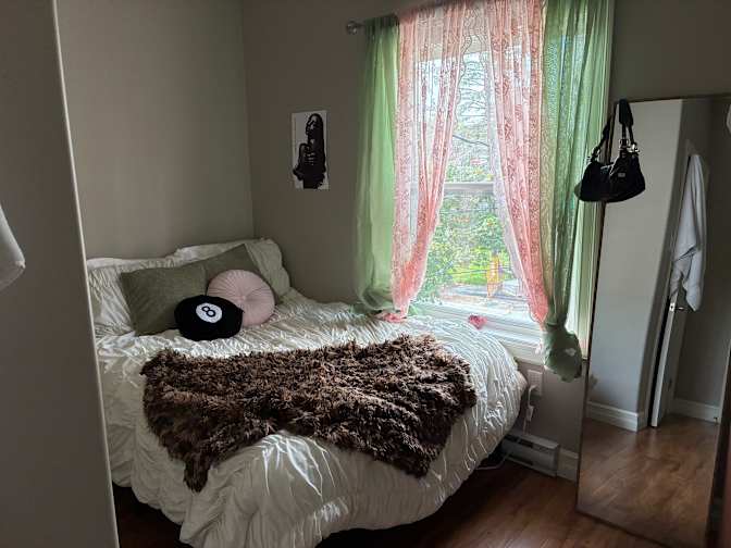 Ivy's room
