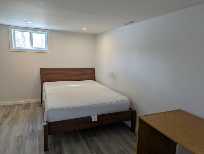 Ken's room
