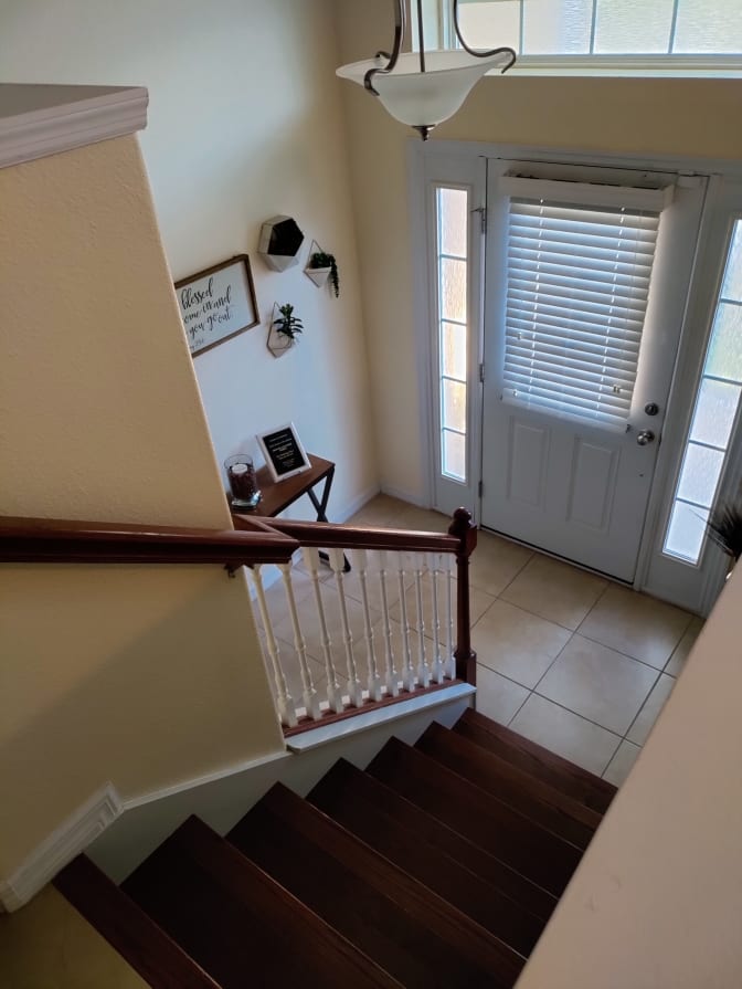 Dennis Room's room