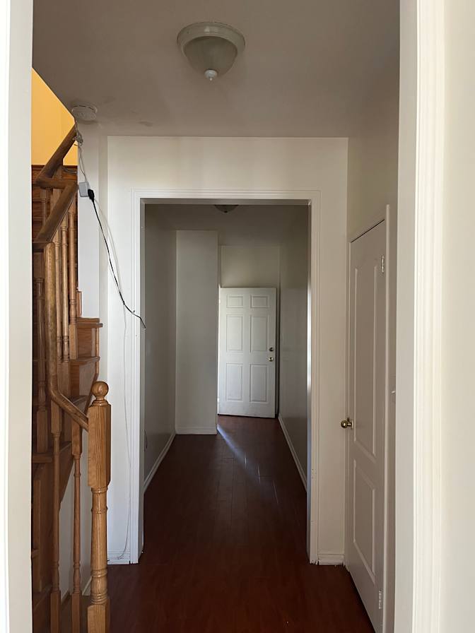 Henry Nguyen's room