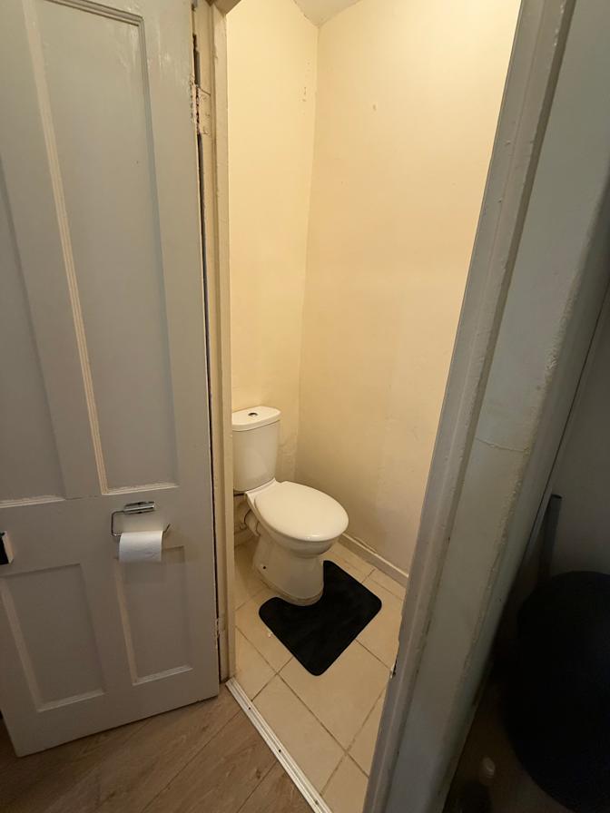 Louis's room