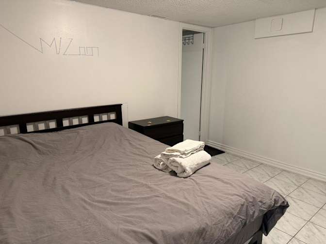 Toyin Faleye's room