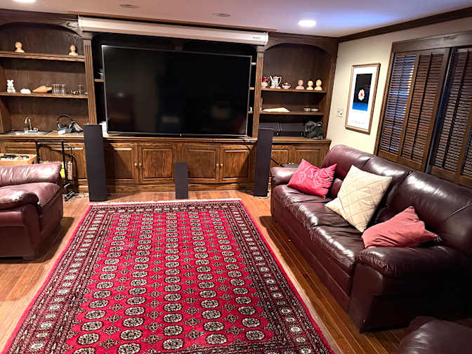 Ken's room