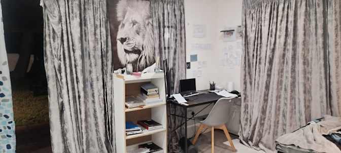 ian's room