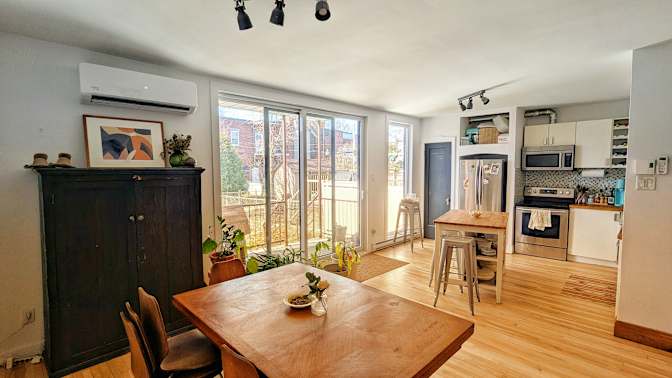 Vincent Nadon's room