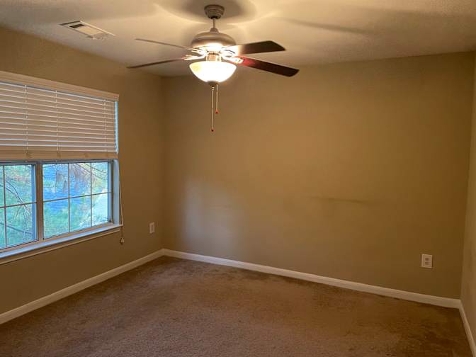 Ochuole's room