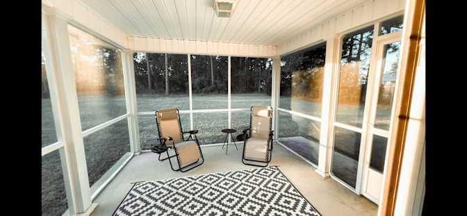 Jan Simmons's room