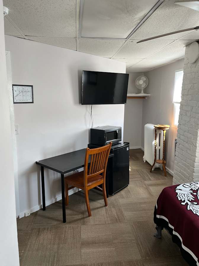 Thomas's room