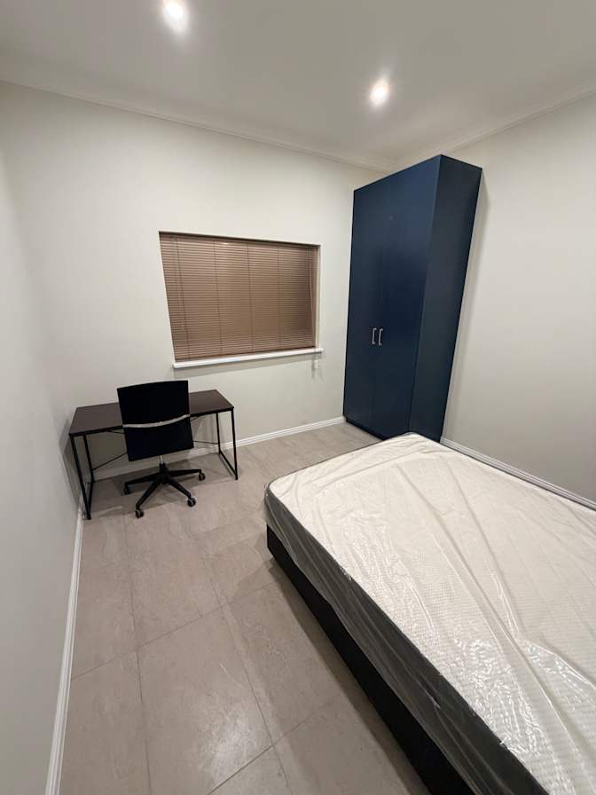 Georgios's room