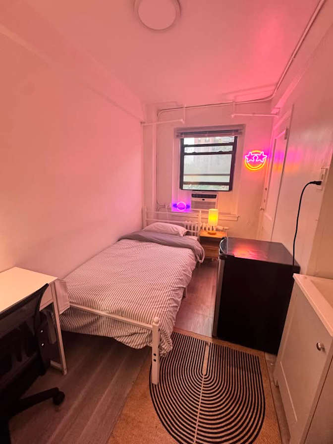 Rose Tekcan's room