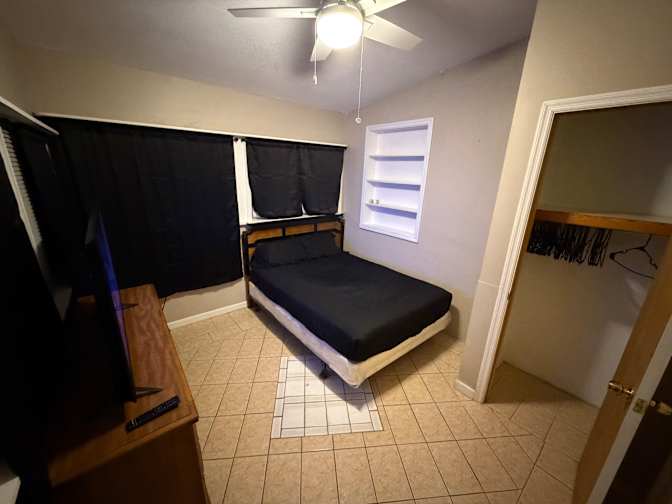 Manchester Team LLC's room