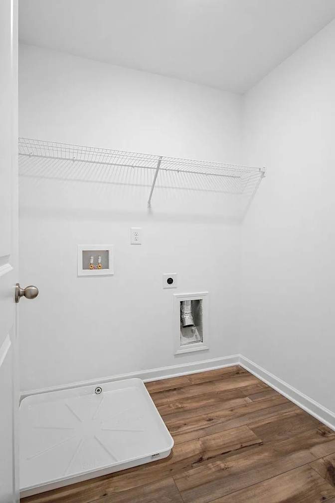 Alcove Rooms's room