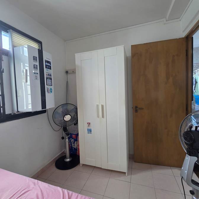 Benny's room