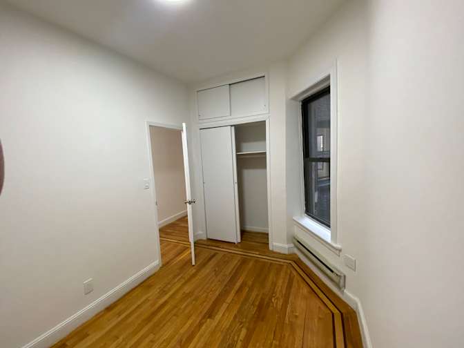 Ahmet's room